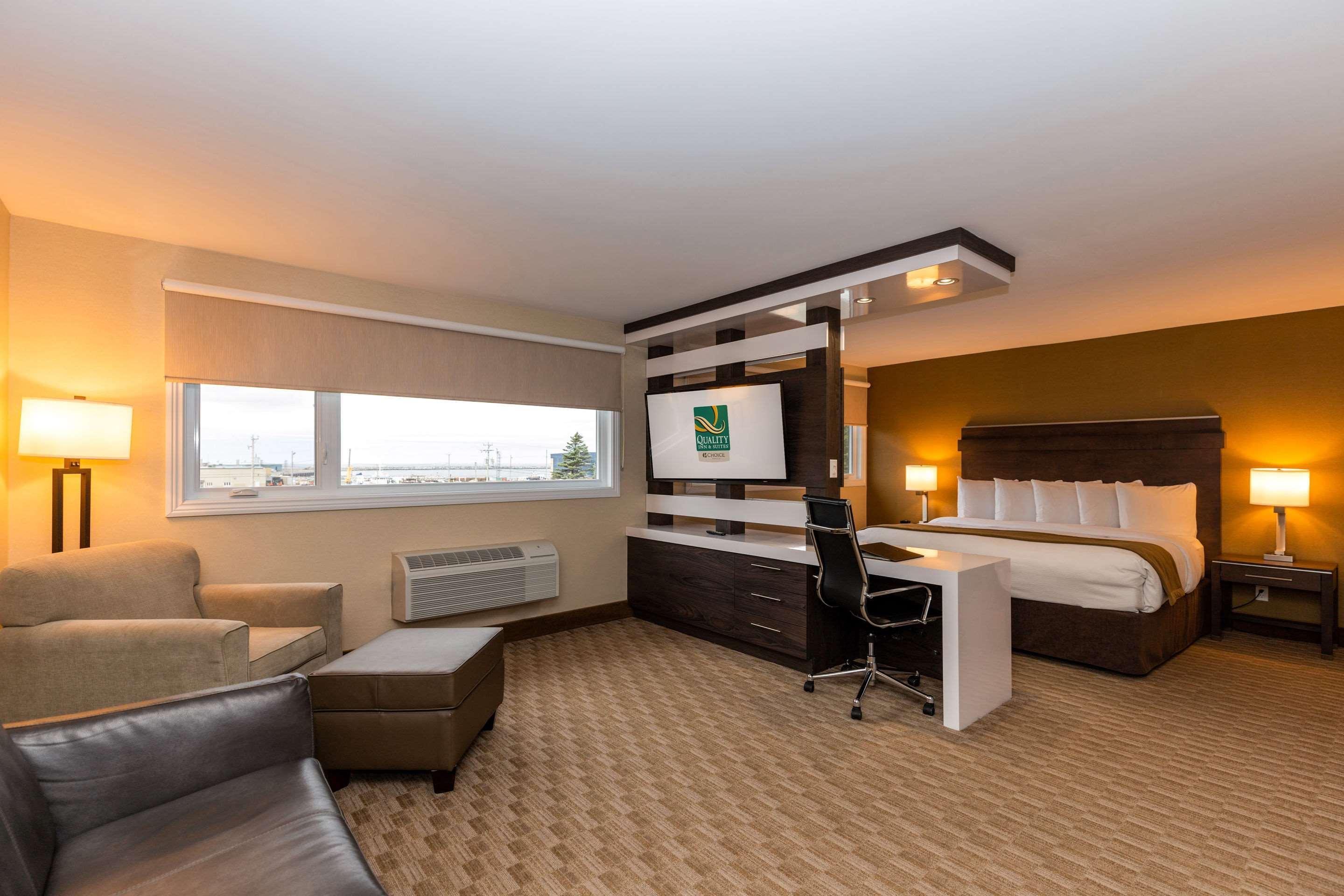 Quality Inn & Suites Matane Exterior foto